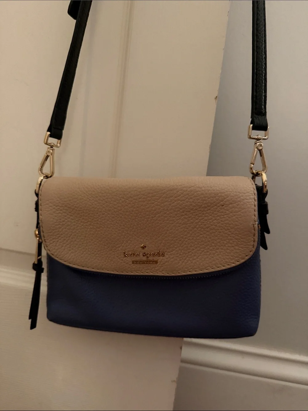 kate spade Two-Tone Beige and Navy Leather Crossbody